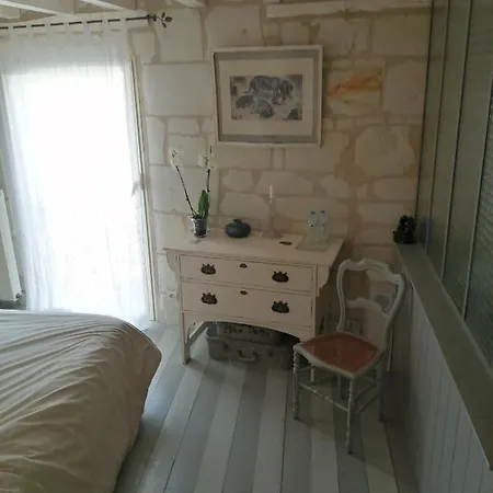 לינה וארוחת בוקר La Motelle N 5 3*