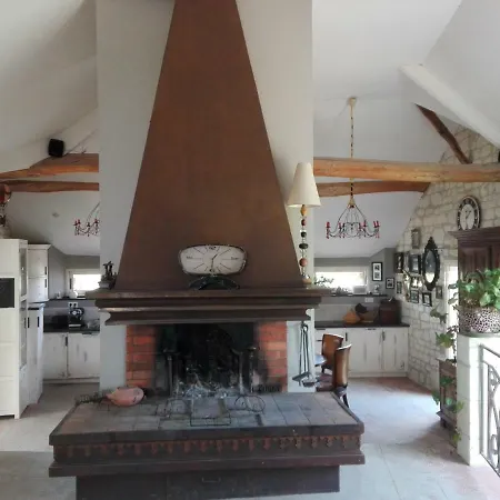 La Motelle N 5 לינה וארוחת בוקר 3*