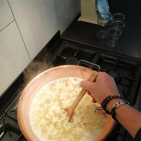 La Motelle N 5 לינה וארוחת בוקר